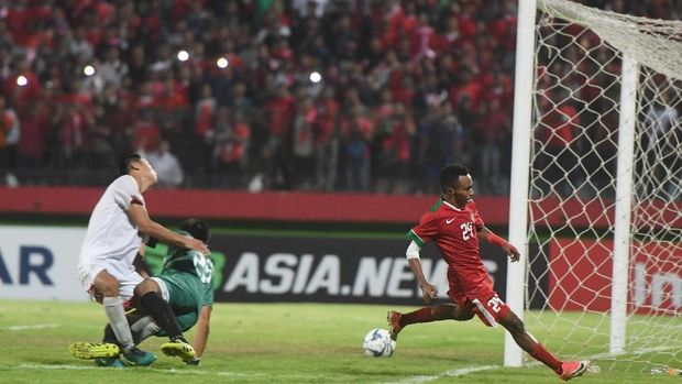 Todd Rivaldo Fere menjadi darah baru dalam lini serang Indonesia U-19 di babak kedua.