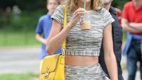 Wah, Ternyata Taylor Swift Sering Makan Burger dan Pancake Di Sini!