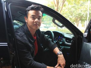 Setahun Menikah, Dion Wiyoko Masih Tunda Momongan Setahun Menikah, Dion Wiyoko Masih Tunda Momongan