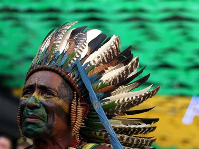 Wajah Sendu Suporter Brasil Iringi Kekalahan Tim Samba