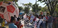 6 Bola Raksasa Transmart Carrefour Sukses Pecahkan Rekor Muri