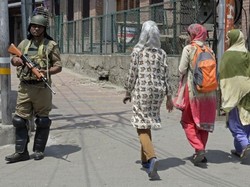 Baku Tembak di Kashmir Tewaskan Tentara India dan Pakistan
