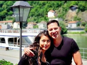 Kilas Balik 12 Tahun Cerita Cinta Ari Wibowo dan Istri Kilas Balik 12 Tahun Cerita Cinta Ari Wibowo dan Istri