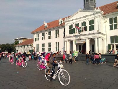Foto: Gagal Jadi Warisan UNESCO, Kota Tua Tetap Ramai Dikunjungi