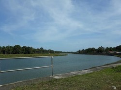 Santai di Sungai Batang Anai