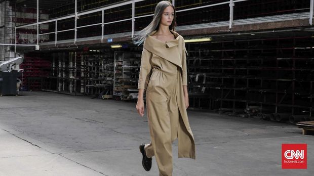 Eksperimen Streetwear dalam Couture Didit Hediprasetyo