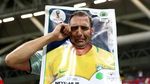 Wajah Sendu Suporter Brasil Iringi Kekalahan Tim Samba