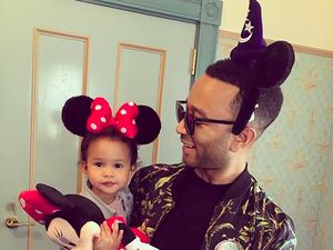 John Legend Tipe Ayah Seperti Apa Sih? Ini Kata Chrissy Teigen