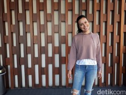 Bertubuh Ramping dan Bugar, Ini Rahasia Pola Makan Sophia Latjuba