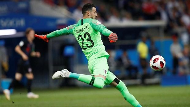 Danijel Subasic sempat mengalami cedera. (