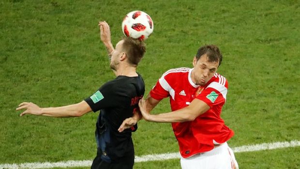 Kroasia mencoba menahan tempo permainan sembari merangsek ke pertahanan Rusia. (