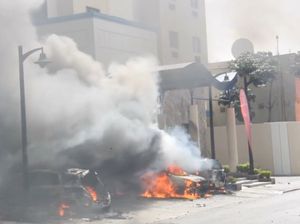 Video: Harga BBM Naik, Masyarakat Bakar Mobil