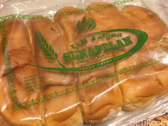 Lembut Empuk Roti Otoy Bikinan Toko  Roti Legendaris Di  