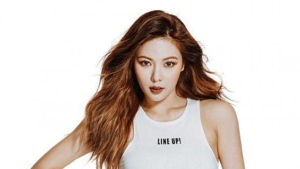 9 Artis Cantik K-Pop yang Punya Perut Sixpack, Bikin Kamu Semangat Diet