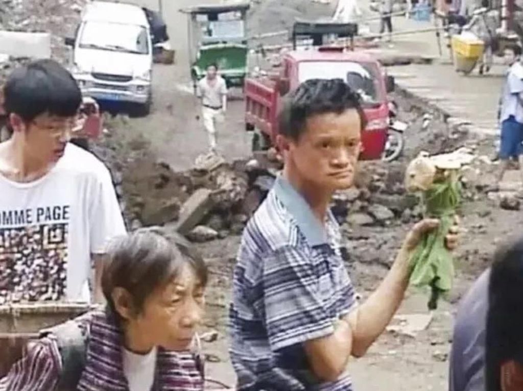 Keluh Kesah Pria China Bertampang Mirip Jack Ma Keluh Kesah Pria China Bertampang Mirip Jack Ma