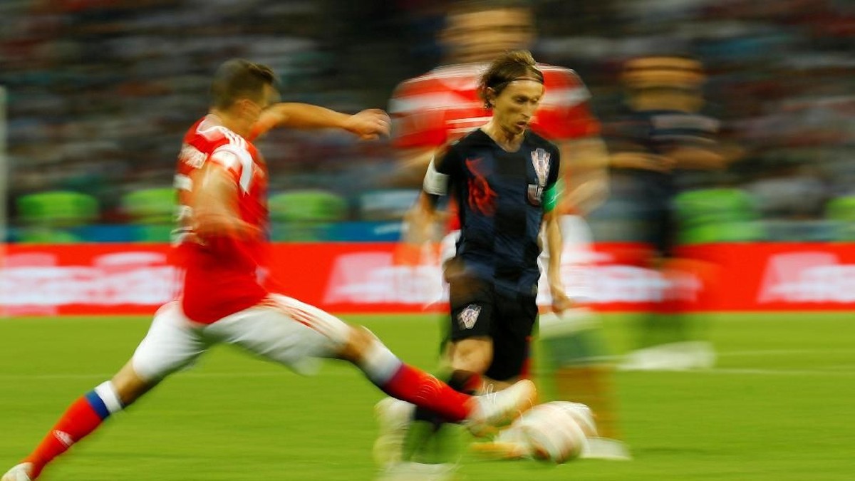 Luka Modric tampil sebagai dinamo di lini tengah Kroasia (Foto: Kai Pfaffenbach/Reuters)