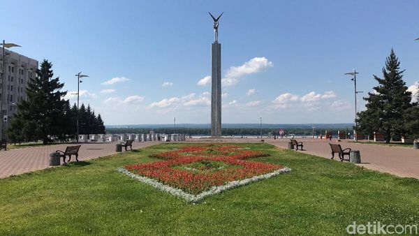 Selamat Tinggal Samara, dari Fans Inggris yang Bahagia