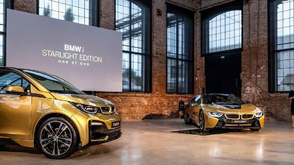 Warna Emas BMW i8 dan i3