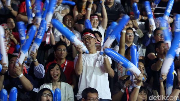 Riuhnya Istora di Final Indonesia Open 2018