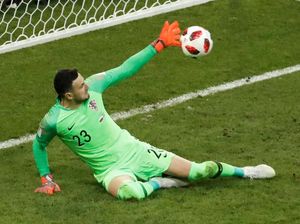 Subasic Sang Petarung, Tetap Habis-habisan meski Cedera