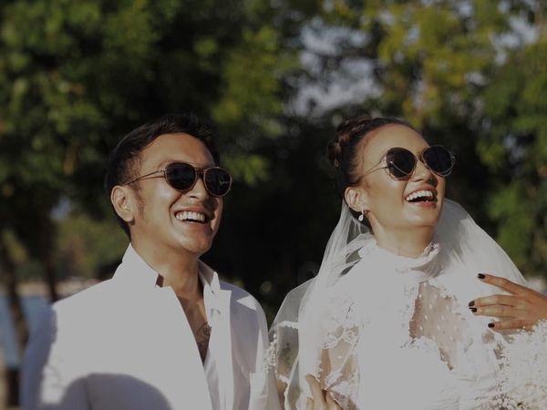 Foto: Cantiknya Nadine Chandrawinata, Menikah dengan Gaun Lungsuran Ibu