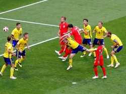 Inggris yang Mematikan Lewat Bola Mati dan Sundulan