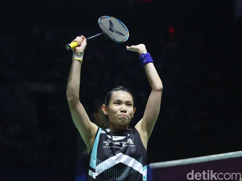 Unggulan Pertama Tunggal dan Ganda Putri Melaju ke Perempatfinal Indonesia Open Unggulan Pertama Tunggal dan Ganda Putri Melaju ke Perempatfinal Indonesia Open