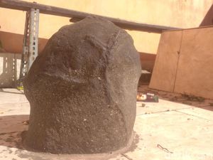 Waduh, Ada Batu Unik Mirip Kelamin Pria di Cirebon Waduh, Ada Batu Unik Mirip Kelamin Pria di Cirebon