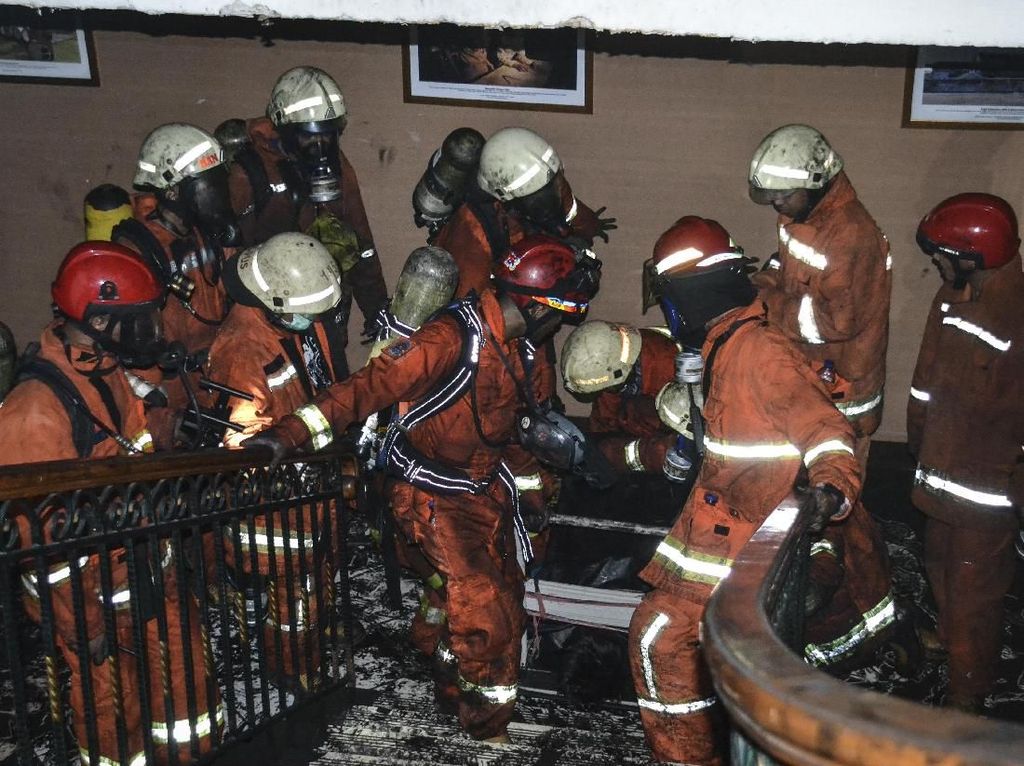 Kemenhub Tanggung Semua Biaya Perawatan Korban Kebakaran Kemenhub Tanggung Semua Biaya Perawatan Korban Kebakaran