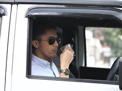 Hengky Kurniawan Gratiskan Fortuner Jadi Mobil Pengantin Warga