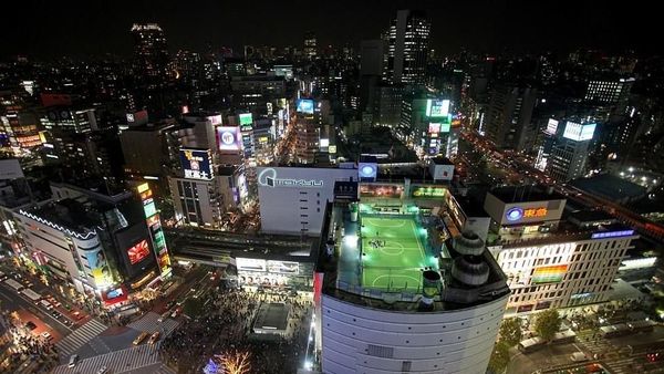 Foto: Aneka Lapangan Bola Paling Tak Biasa di Dunia