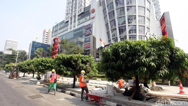 Jelang Asian Games 2018, Revitalisasi Trotoar Dikebut