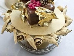 Wouw! 10 Dessert Mewah Ini Mahalnya Seharga Rumah (1)