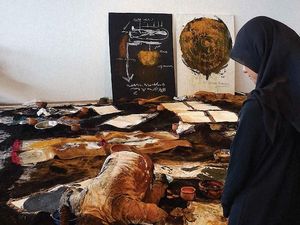 Merayakan 60 Tahun, Pameran Tunggal Perupa Tisna Sanjaya Dibuka Malam Ini Merayakan 60 Tahun, Pameran Tunggal Perupa Tisna Sanjaya Dibuka Malam Ini