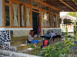 Jejak Kisah Pejuang di Kampung Retro Sukabumi