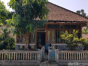 Menilik Jejak Kisah Pejuang di Kampung Retro Sukabumi Menilik Jejak Kisah Pejuang di Kampung Retro Sukabumi