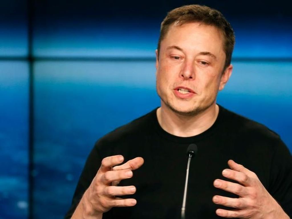 Elon Musk di 2018: Dihina, Stres, hingga Menitikkan Air Mata Elon Musk di 2018: Dihina, Stres, hingga Menitikkan Air Mata