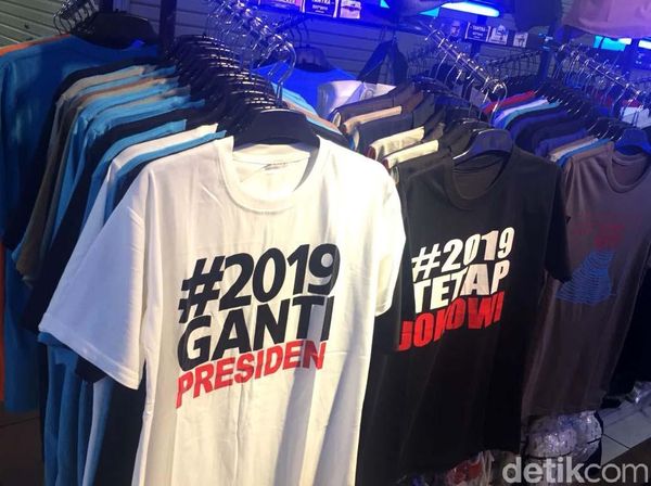 Saat Kaos #2019GantiPresiden dan #2019TetapJokowi Berdampingan