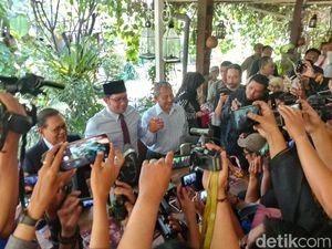 Temui Ridwan Kamil, Sudrajat-Syaikhu Ucapkan Selamat Langsung Temui Ridwan Kamil, Sudrajat-Syaikhu Ucapkan Selamat Langsung