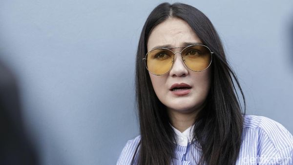 Luna Maya Doakan Hubungan Ariel dan Pevita Pearce Lancar