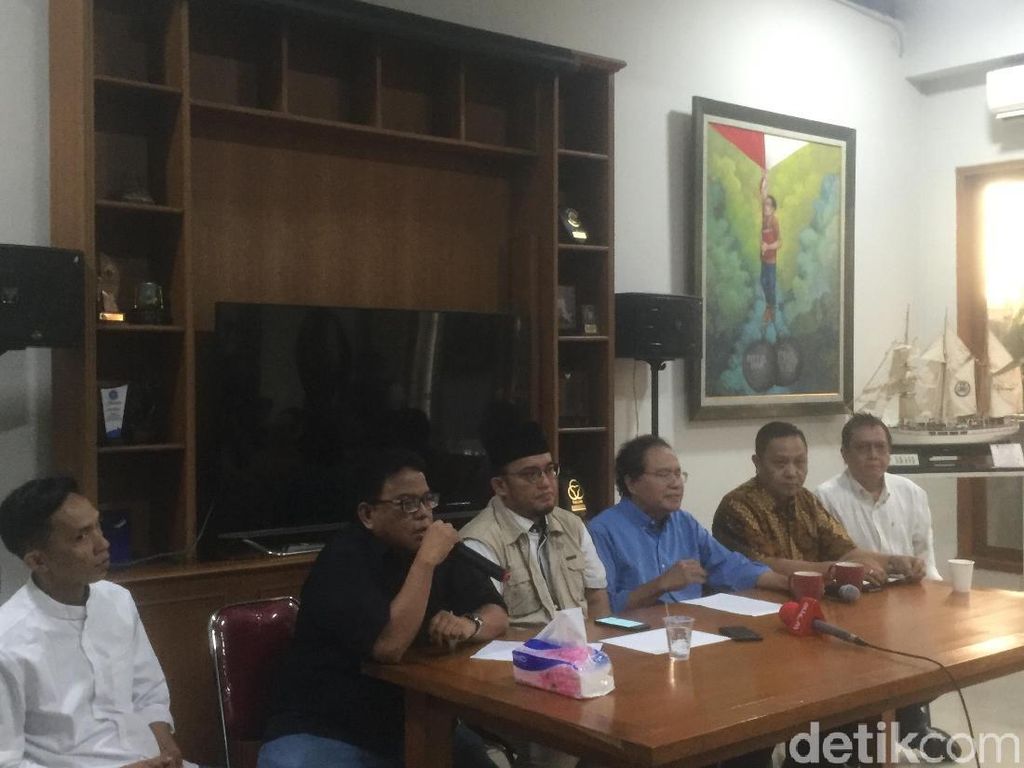 Dahnil Anzar Bantah Gugatan Ambang Batas Capres Bermuatan Politik Dahnil Anzar Bantah Gugatan Ambang Batas Capres Bermuatan Politik