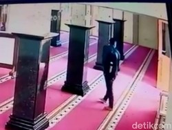 Terekam CCTV, Aksi Pencurian Kotak Amal Masjid di Semarang