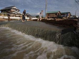 Korban Tewas Akibat Banjir di Jepang Nyaris 100 Orang, 58 Hilang Korban Tewas Akibat Banjir di Jepang Nyaris 100 Orang, 58 Hilang