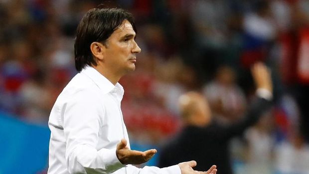 Soccer Football - World Cup - Quarter Final - Russia vs Croatia - Fisht Stadium, Sochi, Russia - July 7, 2018  Croatia coach Zlatko Dalic reacts during the match           REUTERS/Kai Pfaffenbach