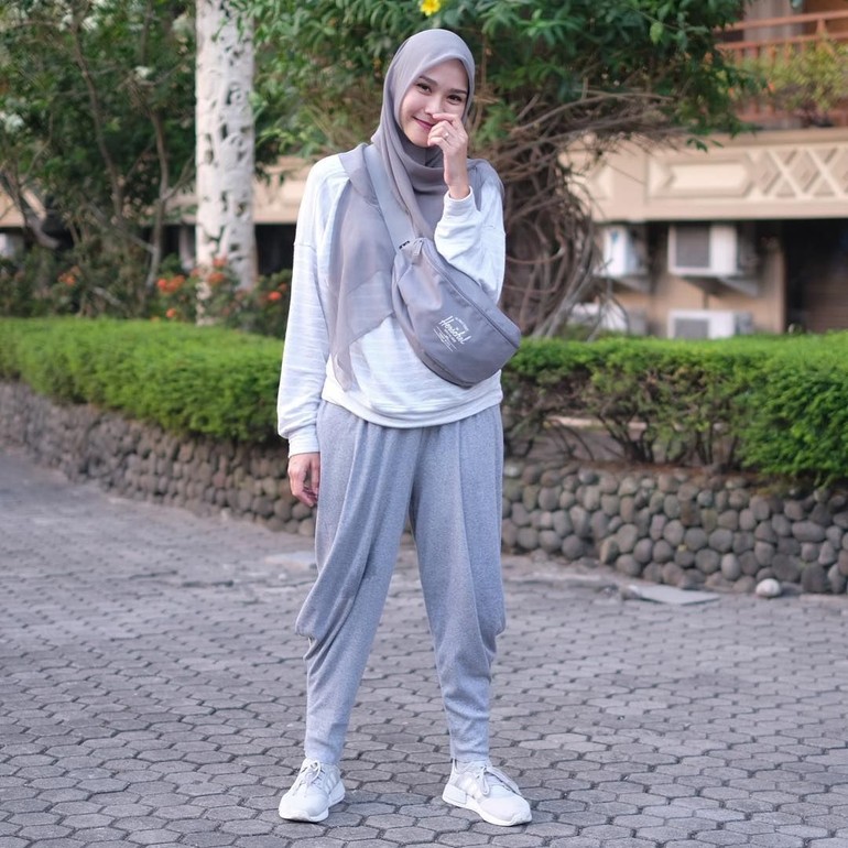 Outer Ootd Hijab Pantai Kulot