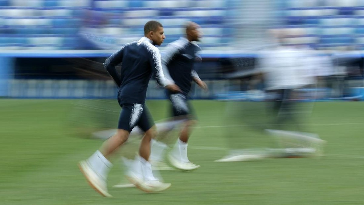 Belgia mewaspadai kecepatan Kylian Mbappe (Foto: Richard Heathcote/Getty Images)