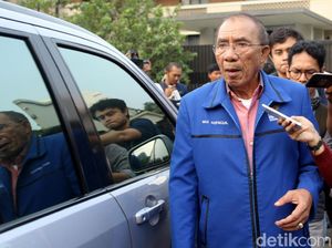 Kondisi Max Sopacua Disebut Menurun Usai Operasi Jantung Akhir 2020 Kondisi Max Sopacua Disebut Menurun Usai Operasi Jantung Akhir 2020