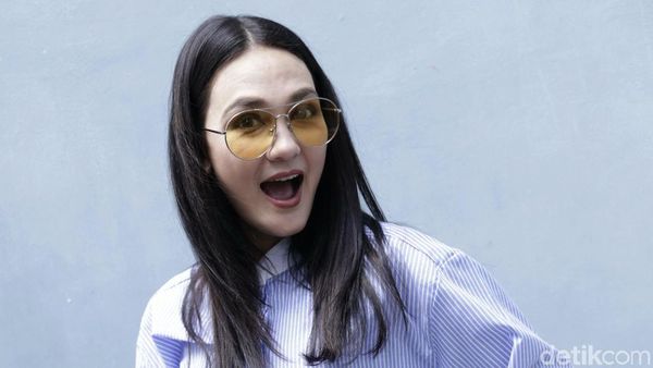 Luna Maya, Kate Middleton hingga Foto Lawas Via Vallen Jadi Sorotan