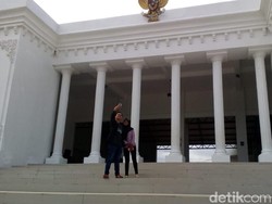 Cieee, Kantor Desa Mirip Istana Merdeka Kerap Jadi Ajang Swafoto