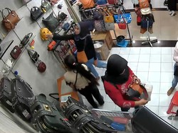 Viral Emak-emak Bawa Anak Berkomplot Curi Tas di Mal Cimahi